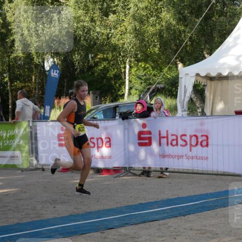 07.09.2025 - 19. Norderstedt Triathlon Zöllner http://msf.ph/oto/8769284 07.09.2025 09:52:23 Ziel 632 meine-sportfotos.de