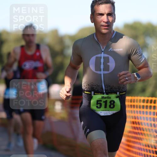 07.09.2025 - 19. Norderstedt Triathlon Michael Strokosch http://msf.ph/oto/8769305 07.09.2025 16:23:18 Laufen 362, 518, 537, 538, 543, 878, 943, 1046, 1588, 1606 meine-sportfotos.de