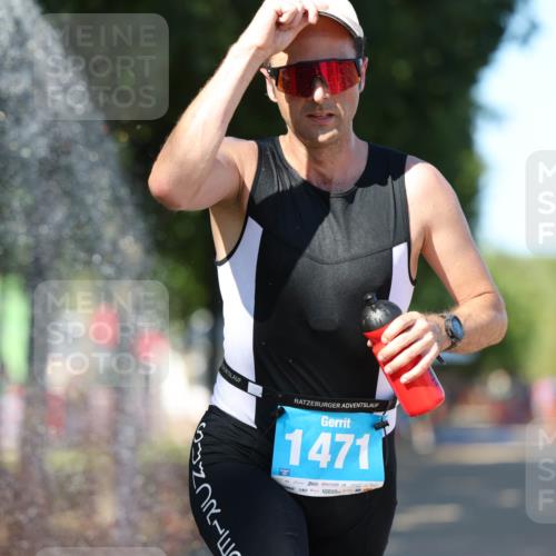 07.09.2025 - 19. Norderstedt Triathlon Michael Strokosch http://msf.ph/oto/8769308 07.09.2025 15:27:28 Laufen 361, 1471, 1496, 1505 meine-sportfotos.de