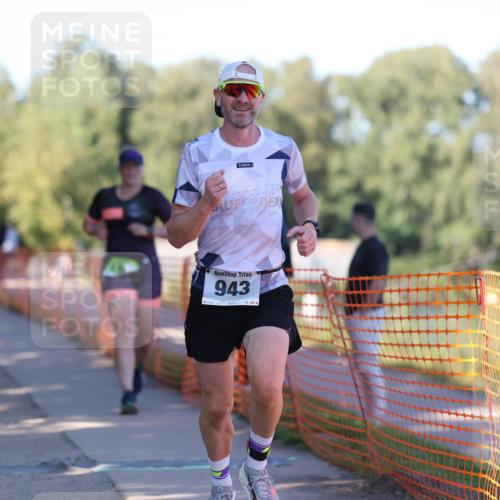 07.09.2025 - 19. Norderstedt Triathlon Michael Strokosch http://msf.ph/oto/8769324 07.09.2025 16:23:21 Laufen 362, 518, 537, 538, 543, 878, 943, 1046, 1433, 1561 meine-sportfotos.de
