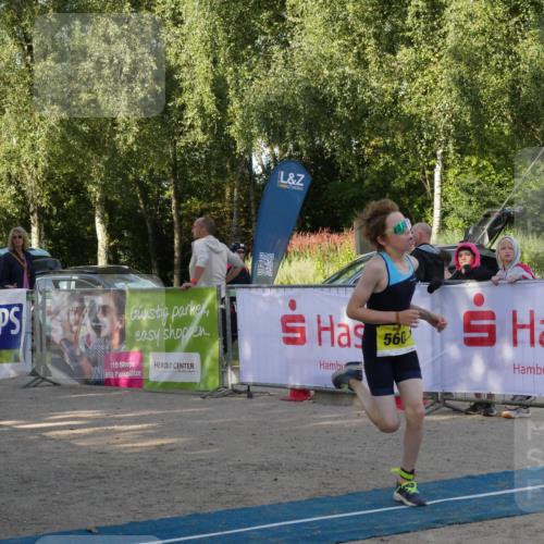 07.09.2025 - 19. Norderstedt Triathlon Zöllner http://msf.ph/oto/8769330 07.09.2025 09:53:03 Ziel 560, 581 meine-sportfotos.de
