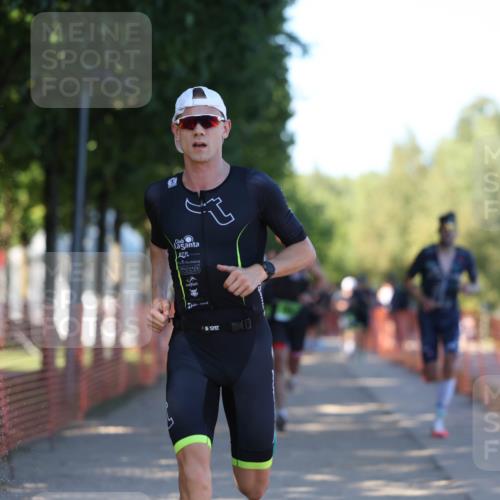 07.09.2025 - 19. Norderstedt Triathlon Michael Strokosch http://msf.ph/oto/8769348 07.09.2025 16:23:26 Laufen 494, 537, 538, 1046, 1433, 1561 meine-sportfotos.de