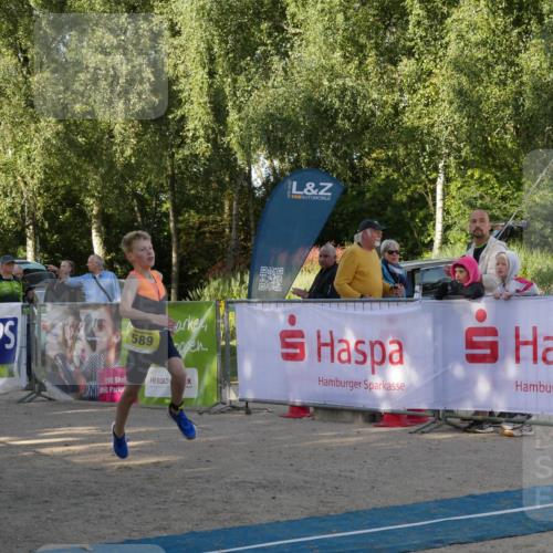 07.09.2025 - 19. Norderstedt Triathlon Zöllner http://msf.ph/oto/8769357 07.09.2025 09:53:46 Ziel 589, 610 meine-sportfotos.de