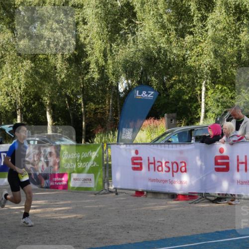 07.09.2025 - 19. Norderstedt Triathlon Zöllner http://msf.ph/oto/8769386 07.09.2025 09:54:48 Ziel 564 meine-sportfotos.de