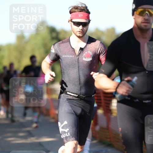 07.09.2025 - 19. Norderstedt Triathlon Michael Strokosch http://msf.ph/oto/8769415 07.09.2025 16:23:40 Laufen 488, 492, 527, 866, 930, 1091, 1094, 1095, 1415, 1453, 1616 meine-sportfotos.de