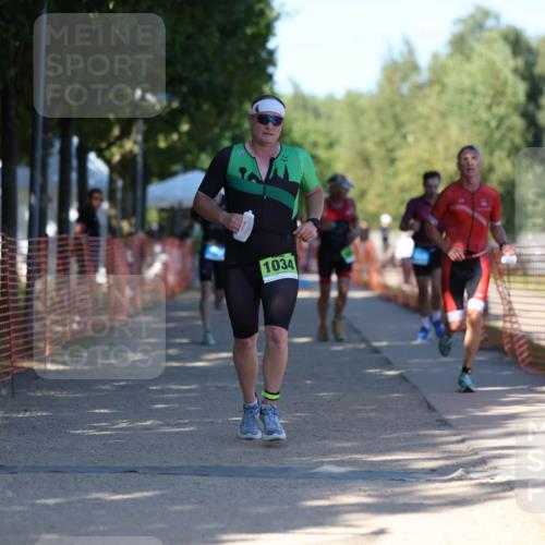 07.09.2025 - 19. Norderstedt Triathlon Michael Strokosch http://msf.ph/oto/8769445 07.09.2025 15:28:20 Laufen 879, 977, 1034, 1465 meine-sportfotos.de