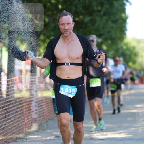 07.09.2025 - 19. Norderstedt Triathlon Michael Strokosch http://msf.ph/oto/8769453 07.09.2025 16:23:46 Laufen 492, 527, 930, 937, 1080, 1091, 1415, 1429, 1453, 1589, 1616, 1626 meine-sportfotos.de
