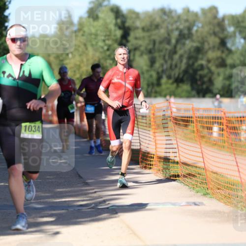 07.09.2025 - 19. Norderstedt Triathlon Michael Strokosch http://msf.ph/oto/8769460 07.09.2025 15:28:22 Laufen 879, 977, 1034, 1465 meine-sportfotos.de