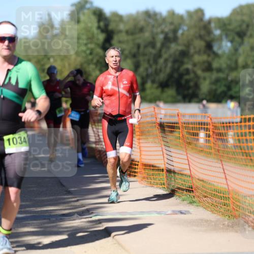07.09.2025 - 19. Norderstedt Triathlon Michael Strokosch http://msf.ph/oto/8769465 07.09.2025 15:28:22 Laufen 879, 977, 1034, 1465 meine-sportfotos.de