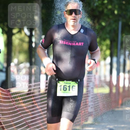 07.09.2025 - 19. Norderstedt Triathlon Michael Strokosch http://msf.ph/oto/8769466 07.09.2025 16:23:49 Laufen 527, 937, 1080, 1091, 1415, 1429, 1453, 1589, 1616, 1626 meine-sportfotos.de