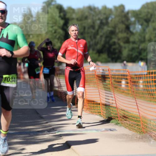 07.09.2025 - 19. Norderstedt Triathlon Michael Strokosch http://msf.ph/oto/8769469 07.09.2025 15:28:22 Laufen 879, 977, 1034, 1465 meine-sportfotos.de