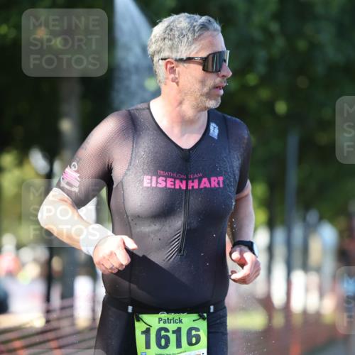 07.09.2025 - 19. Norderstedt Triathlon Michael Strokosch http://msf.ph/oto/8769470 07.09.2025 16:23:49 Laufen 527, 937, 1080, 1091, 1415, 1429, 1453, 1589, 1616, 1626 meine-sportfotos.de