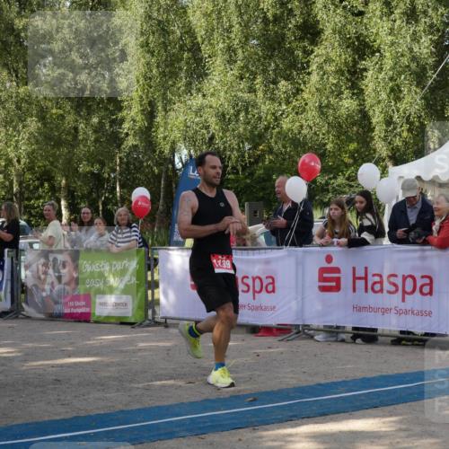 07.09.2025 - 19. Norderstedt Triathlon Zöllner http://msf.ph/oto/8769530 07.09.2025 10:39:17 Ziel 1139 meine-sportfotos.de