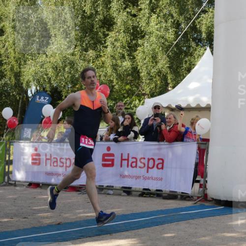 07.09.2025 - 19. Norderstedt Triathlon Zöllner http://msf.ph/oto/8769563 07.09.2025 10:42:05 Ziel 1132 meine-sportfotos.de