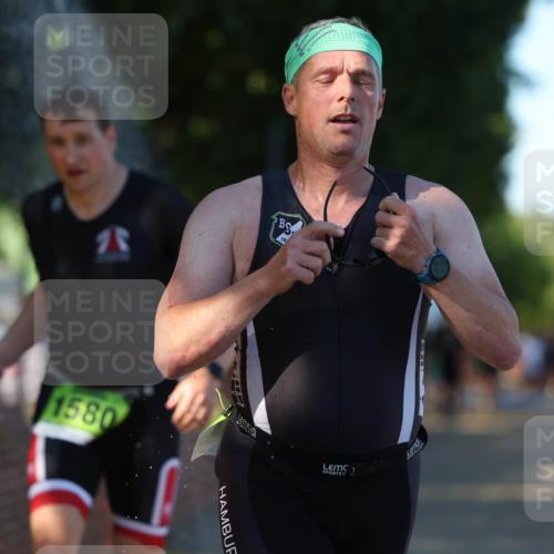 07.09.2025 - 19. Norderstedt Triathlon Michael Strokosch http://msf.ph/oto/8769583 07.09.2025 16:24:11 Laufen 526, 945, 1551, 1552, 1574, 1580 meine-sportfotos.de