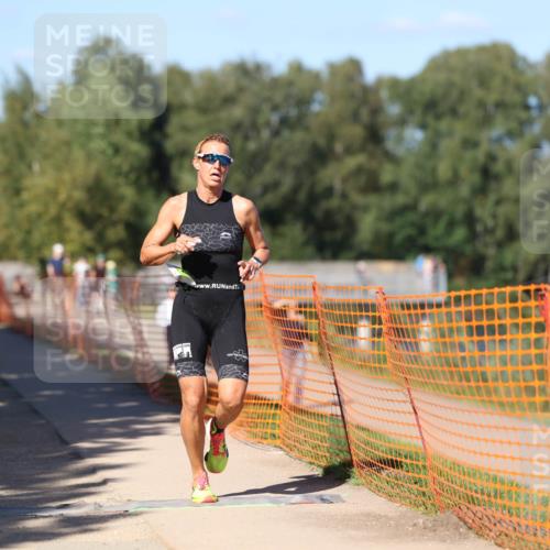 07.09.2025 - 19. Norderstedt Triathlon Michael Strokosch http://msf.ph/oto/8769587 07.09.2025 15:28:47 Laufen 469, 982 meine-sportfotos.de
