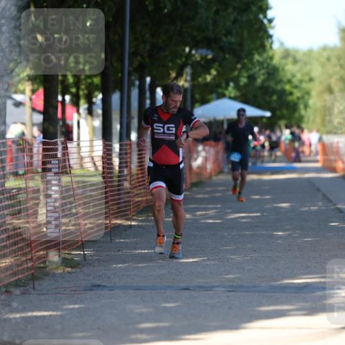 07.09.2025 - 19. Norderstedt Triathlon Michael Strokosch http://msf.ph/oto/8769601 07.09.2025 15:28:49 Laufen 469, 982 meine-sportfotos.de