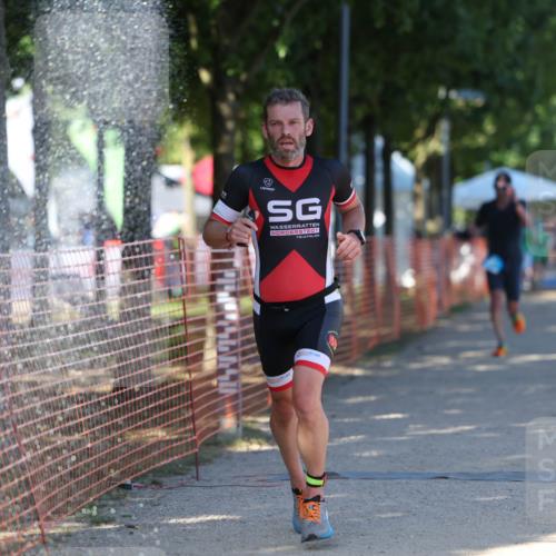 07.09.2025 - 19. Norderstedt Triathlon Michael Strokosch http://msf.ph/oto/8769622 07.09.2025 15:28:51 Laufen 469, 982 meine-sportfotos.de