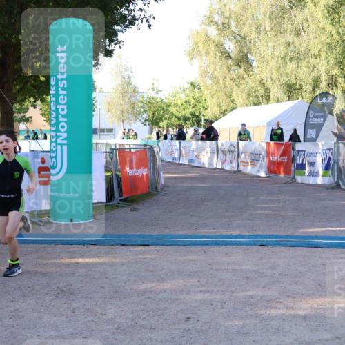 07.09.2025 - 19. Norderstedt Triathlon Zöllner http://msf.ph/oto/8769679 07.09.2025 09:13:47 Ziel 25, 54 meine-sportfotos.de