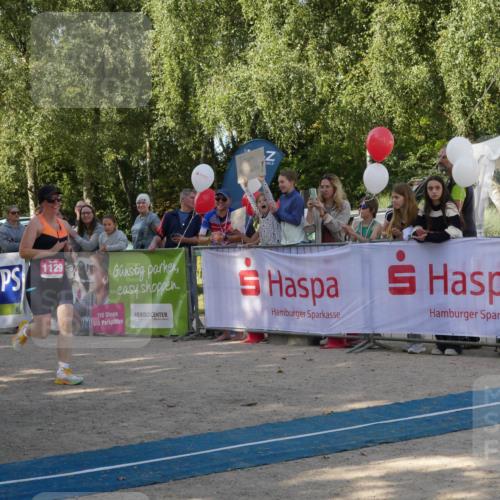 07.09.2025 - 19. Norderstedt Triathlon Zöllner http://msf.ph/oto/8769708 07.09.2025 10:47:44 Ziel 1129 meine-sportfotos.de