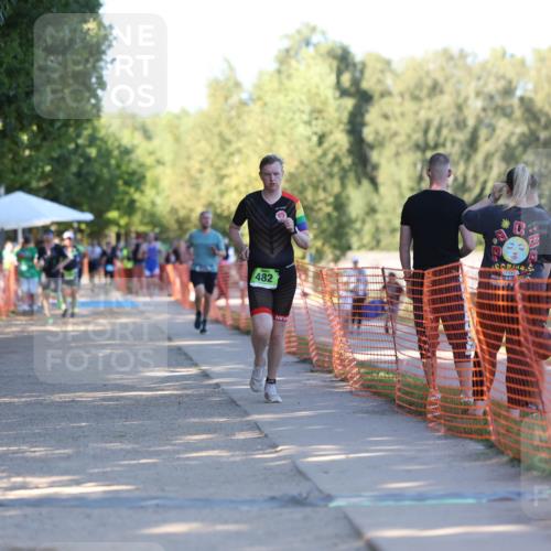 07.09.2025 - 19. Norderstedt Triathlon Michael Strokosch http://msf.ph/oto/8769731 07.09.2025 16:24:57 Laufen 482, 1556, 1559 meine-sportfotos.de