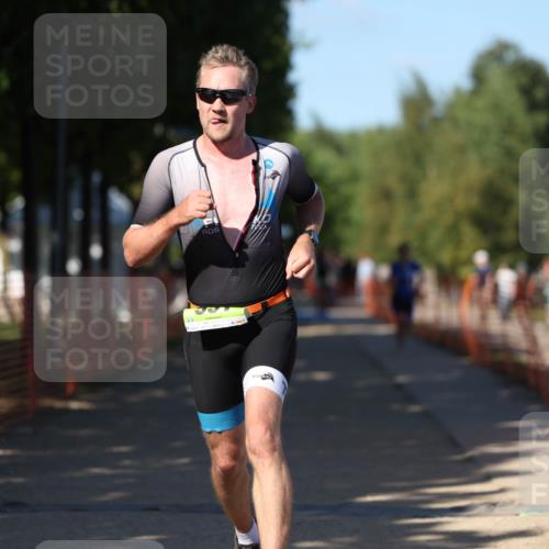 07.09.2025 - 19. Norderstedt Triathlon Michael Strokosch http://msf.ph/oto/8769732 07.09.2025 15:29:08 Laufen 478 meine-sportfotos.de
