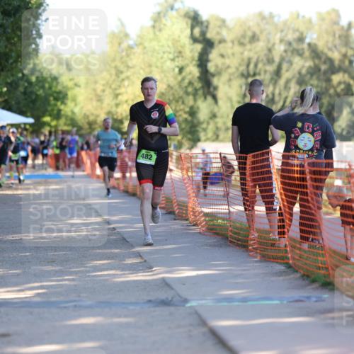 07.09.2025 - 19. Norderstedt Triathlon Michael Strokosch http://msf.ph/oto/8769734 07.09.2025 16:24:57 Laufen 482, 1556, 1559 meine-sportfotos.de