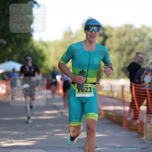07.09.2025 - 19. Norderstedt Triathlon Michael Strokosch http://msf.ph/oto/8769762 07.09.2025 16:25:24 Laufen 402, 523, 1104, 1417, 1623 meine-sportfotos.de