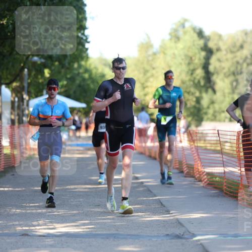 07.09.2025 - 19. Norderstedt Triathlon Michael Strokosch http://msf.ph/oto/8769843 07.09.2025 16:25:32 Laufen 425, 529, 938, 1083, 1104, 1579, 1607 meine-sportfotos.de