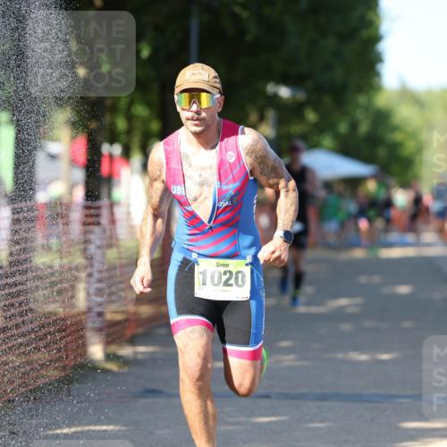 07.09.2025 - 19. Norderstedt Triathlon Michael Strokosch http://msf.ph/oto/8769845 07.09.2025 15:29:21 Laufen 987 meine-sportfotos.de