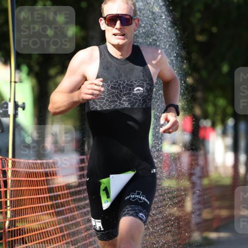 07.09.2025 - 19. Norderstedt Triathlon Michael Strokosch http://msf.ph/oto/8769913 07.09.2025 15:29:25 Laufen 1029 meine-sportfotos.de