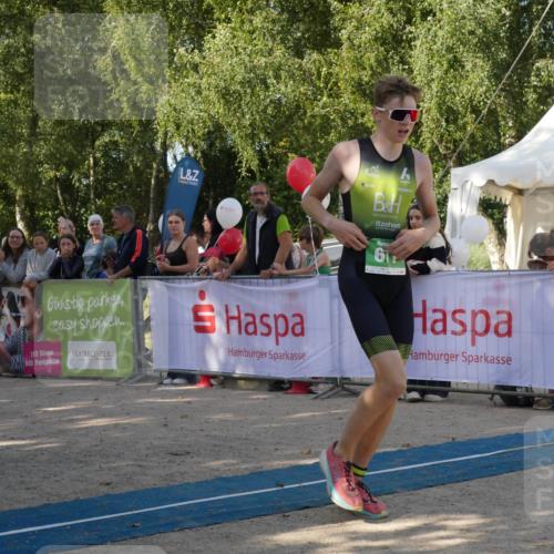 07.09.2025 - 19. Norderstedt Triathlon Zöllner http://msf.ph/oto/8769931 07.09.2025 10:50:46 Ziel 677 meine-sportfotos.de