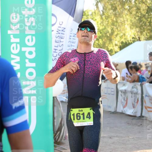 07.09.2025 - 19. Norderstedt Triathlon Zöllner http://msf.ph/oto/8769966 07.09.2025 16:40:52 Ziel 1403, 1447, 1614 meine-sportfotos.de