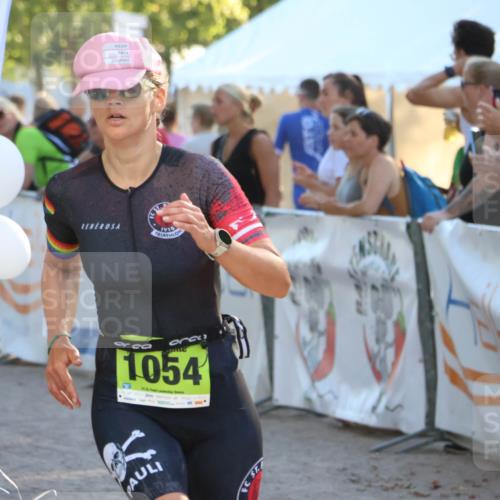 07.09.2025 - 19. Norderstedt Triathlon Zöllner http://msf.ph/oto/8769978 07.09.2025 16:41:00 Ziel 1054 meine-sportfotos.de