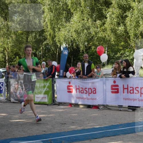 07.09.2025 - 19. Norderstedt Triathlon Zöllner http://msf.ph/oto/8769986 07.09.2025 10:51:34 Ziel 649, 663 meine-sportfotos.de