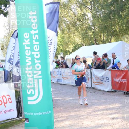 07.09.2025 - 19. Norderstedt Triathlon Zöllner http://msf.ph/oto/8770015 07.09.2025 16:41:03 Ziel 407, 1054 meine-sportfotos.de