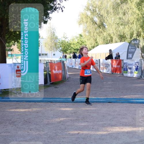 07.09.2025 - 19. Norderstedt Triathlon Zöllner http://msf.ph/oto/8770042 07.09.2025 09:16:33 Ziel 16, 38 meine-sportfotos.de