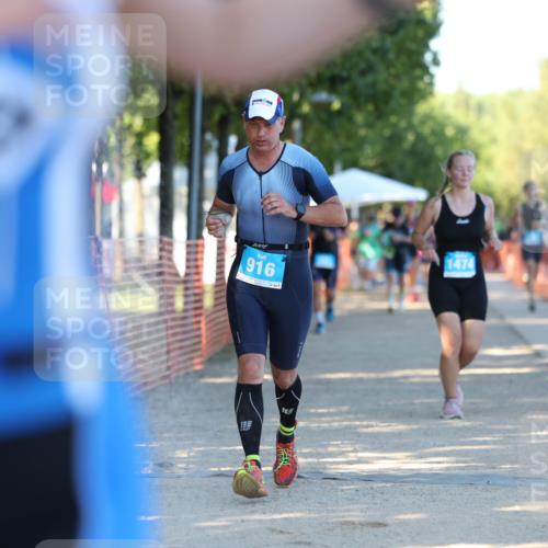 07.09.2025 - 19. Norderstedt Triathlon Michael Strokosch http://msf.ph/oto/8770055 07.09.2025 16:26:11 Laufen 530, 913, 916, 1056, 1474 meine-sportfotos.de