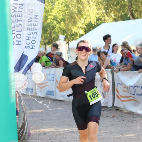 07.09.2025 - 19. Norderstedt Triathlon Zöllner http://msf.ph/oto/8770057 07.09.2025 16:41:12 Ziel 407, 1059, 1090 meine-sportfotos.de