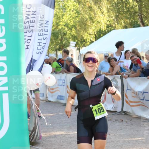 07.09.2025 - 19. Norderstedt Triathlon Zöllner http://msf.ph/oto/8770062 07.09.2025 16:41:12 Ziel 407, 1059, 1090 meine-sportfotos.de