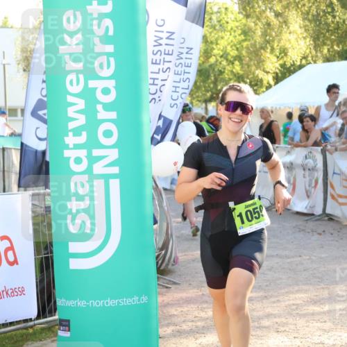 07.09.2025 - 19. Norderstedt Triathlon Zöllner http://msf.ph/oto/8770070 07.09.2025 16:41:13 Ziel 1059, 1090 meine-sportfotos.de
