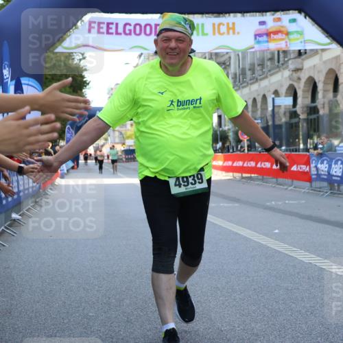 07.09.2025 - BARMER Alsterlauf Strokosch-Dieckow http://msf.ph/oto/8770075 07.09.2025 10:33:28 Ziel  meine-sportfotos.de