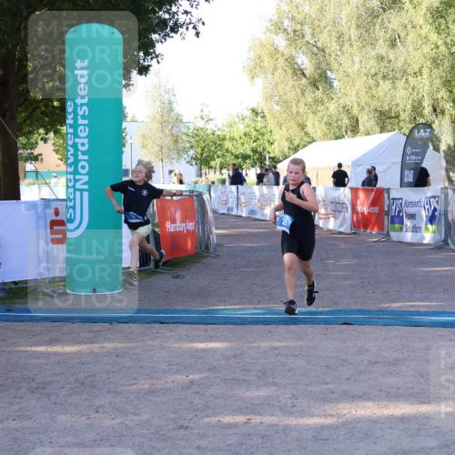 07.09.2025 - 19. Norderstedt Triathlon Zöllner http://msf.ph/oto/8770090 07.09.2025 09:17:03 Ziel 6, 28 meine-sportfotos.de