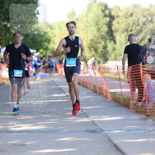 07.09.2025 - 19. Norderstedt Triathlon Michael Strokosch http://msf.ph/oto/8770096 07.09.2025 16:26:18 Laufen 401, 913, 1474, 1485 meine-sportfotos.de