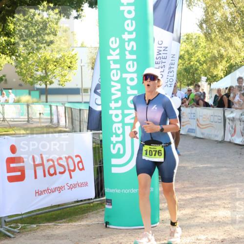 07.09.2025 - 19. Norderstedt Triathlon Zöllner http://msf.ph/oto/8770185 07.09.2025 16:41:31 Ziel 1076, 1592 meine-sportfotos.de