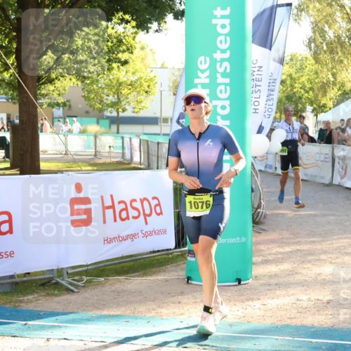 07.09.2025 - 19. Norderstedt Triathlon Zöllner http://msf.ph/oto/8770188 07.09.2025 16:41:32 Ziel 1076, 1592 meine-sportfotos.de