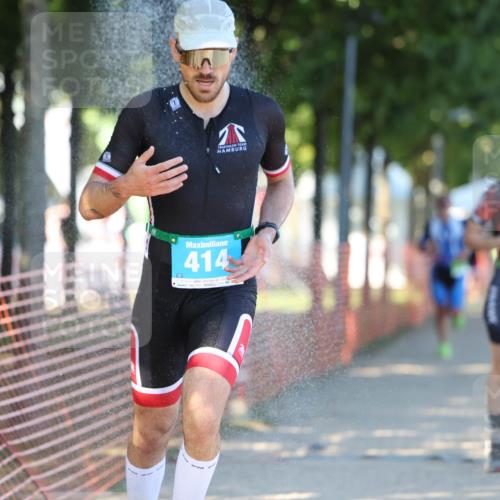 07.09.2025 - 19. Norderstedt Triathlon Michael Strokosch http://msf.ph/oto/8770201 07.09.2025 16:26:30 Laufen 414, 437, 542, 1563, 1565, 1591 meine-sportfotos.de