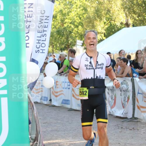 07.09.2025 - 19. Norderstedt Triathlon Zöllner http://msf.ph/oto/8770205 07.09.2025 16:41:33 Ziel 1076, 1592 meine-sportfotos.de