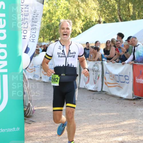 07.09.2025 - 19. Norderstedt Triathlon Zöllner http://msf.ph/oto/8770213 07.09.2025 16:41:34 Ziel 1076, 1592 meine-sportfotos.de