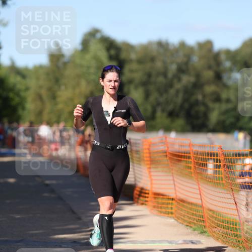07.09.2025 - 19. Norderstedt Triathlon Michael Strokosch http://msf.ph/oto/8770228 07.09.2025 15:29:56 Laufen 398, 1414 meine-sportfotos.de